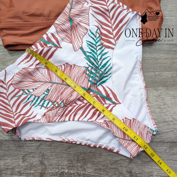 CharmLeaks High Neck Bikini Swimsuit Size M - Picture 4 of 5